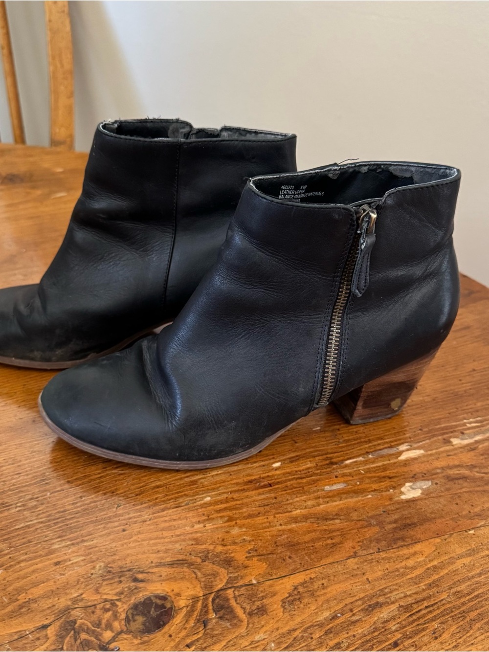 Crown Vintage Black Leather Ankle Booties Block Heel Women’s Size 9.5